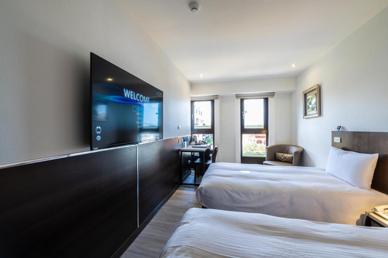 Hub Hotel - Songshan Airport Branch Tajpej Zewnętrze zdjęcie