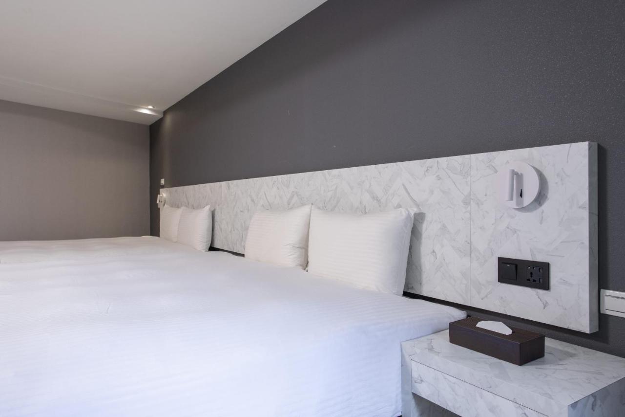 Hub Hotel - Songshan Airport Branch Tajpej Zewnętrze zdjęcie
