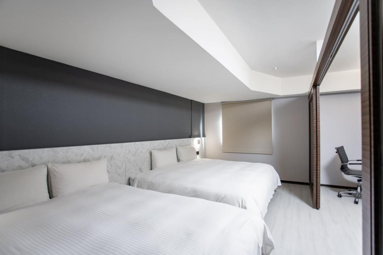 Hub Hotel - Songshan Airport Branch Tajpej Zewnętrze zdjęcie