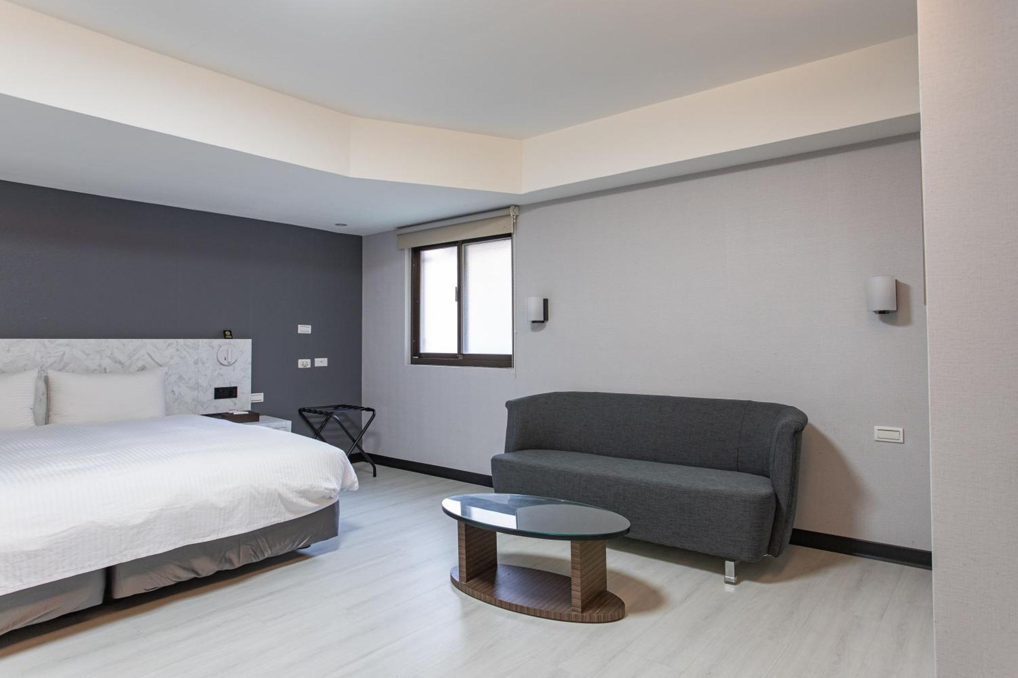 Hub Hotel - Songshan Airport Branch Tajpej Zewnętrze zdjęcie