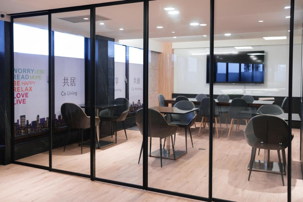 Hub Hotel - Songshan Airport Branch Tajpej Zewnętrze zdjęcie