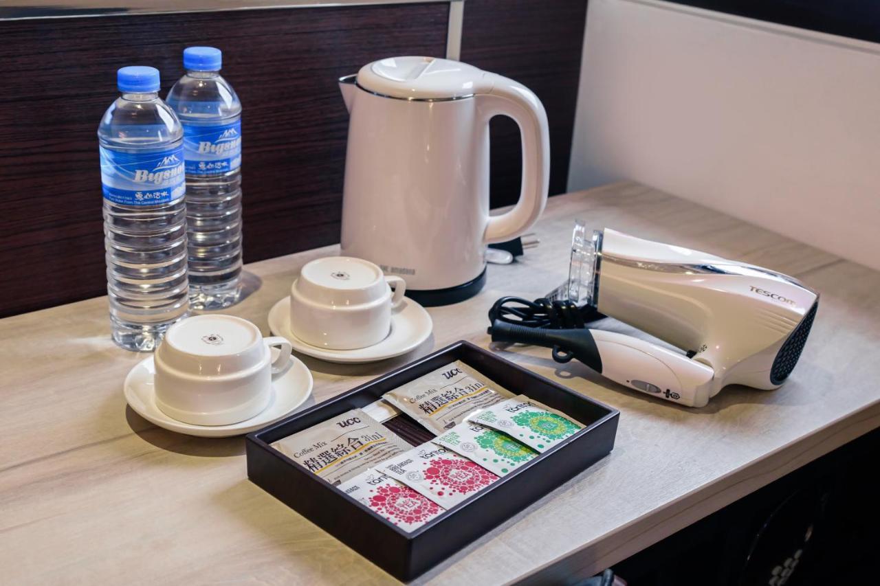 Hub Hotel - Songshan Airport Branch Tajpej Zewnętrze zdjęcie