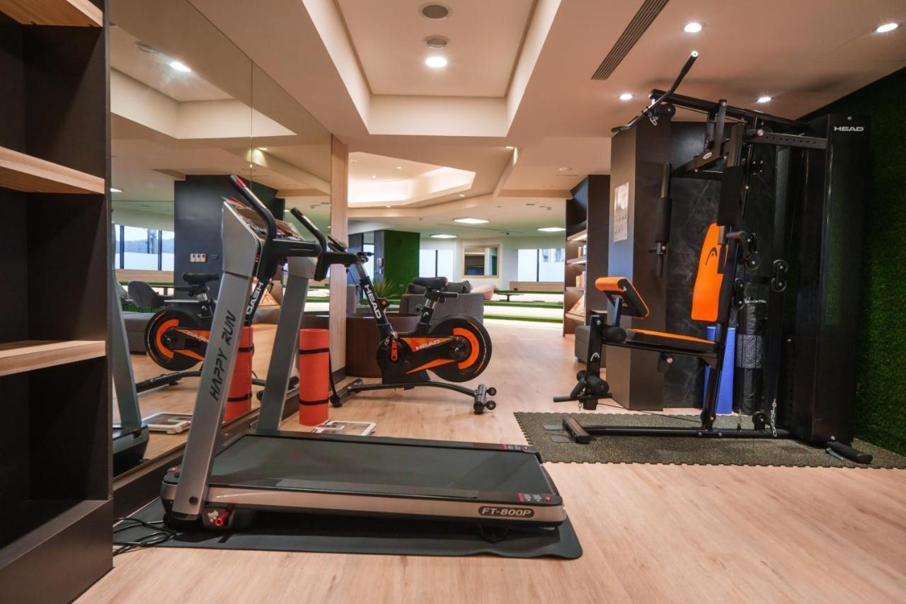 Hub Hotel - Songshan Airport Branch Tajpej Zewnętrze zdjęcie
